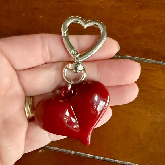 NEW Gorgeous Red Heart Keychain Purse Handbag Charm - Picture 2 of 7